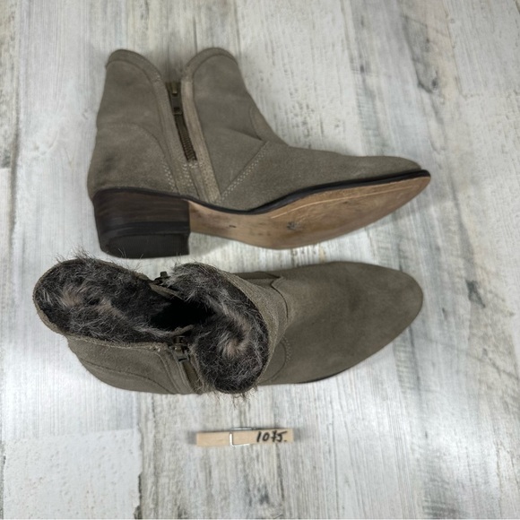 Seychelles Lucky Penny Taupe Suede Faux Fur Ankle Boot Double Zip Size #1075 - Picture 13 of 13